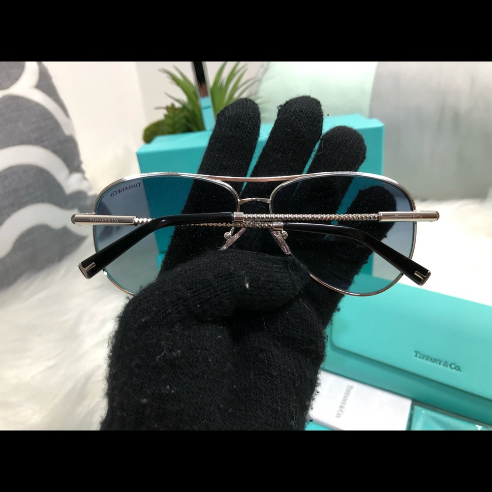 Tiffany Aviator Sunglasses - Picture 4 of 12